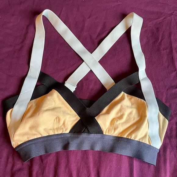 Community Strappy Bandage Bra sz large - Picture 2 of 3